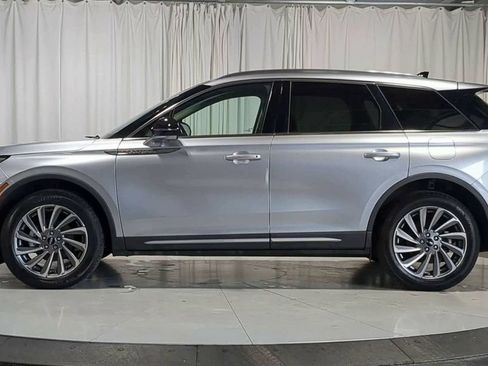 Used 2023 Lincoln Corsair Reserve w/ Equipment Group 201A AWD/4WD image 5