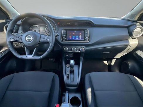 Used 2025 Nissan Kicks Play S FWD image 7
