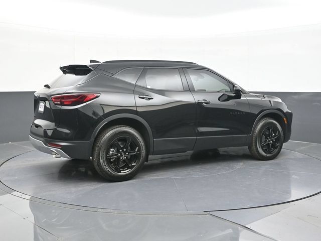 New 2026 Chevrolet Blazer LT w/ Midnight/Sport Edition FWD image 11