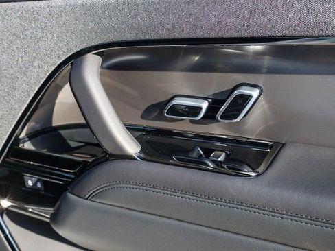 New 2025 Land Rover Range Rover Sport Dynamic SE image 19