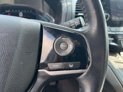 Used 2018 Honda Odyssey EX-L image 15