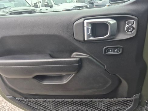 Used 2021 Jeep Wrangler Unlimited Sport image 16