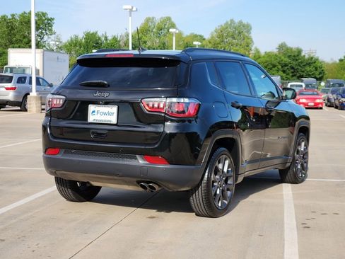 Used 2021 Jeep Compass Latitude w/ Sun and Sound Group FWD image 7