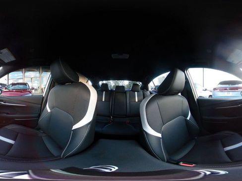 Used 2025 Toyota Camry LE image 43