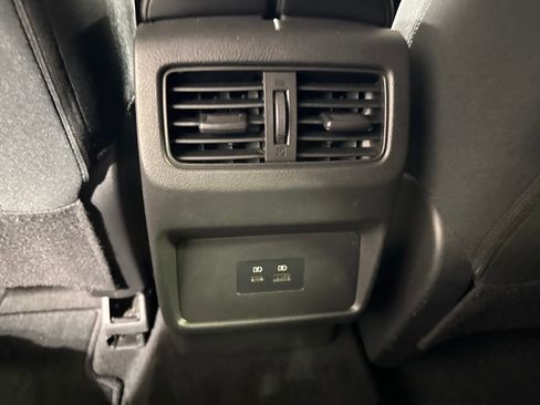 Used 2023 Nissan Rogue SV image 26