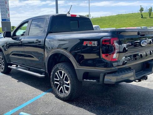 Used 2024 Ford Ranger Lariat w/ FX4 Off-Road Package AWD/4WD image 2
