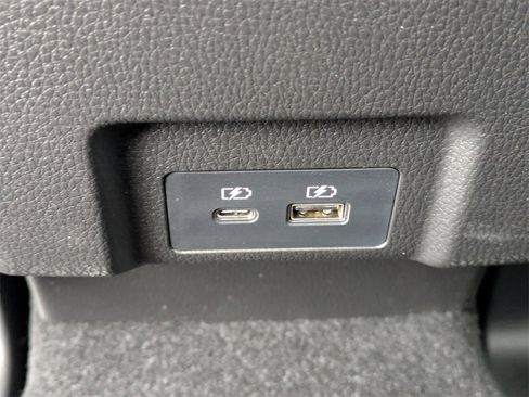 New 2025 Mitsubishi Eclipse Cross AWD image 15