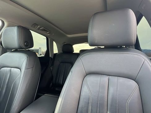 Used 2021 Audi Q5 Premium Plus w/ Premium Plus Package image 11