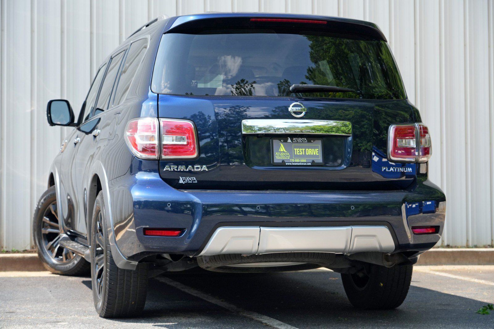 Used 2018 Nissan Armada Platinum w/ Cargo Package RWD image 5