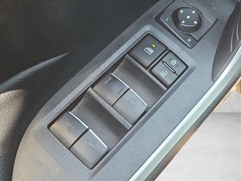Used 2024 Toyota RAV4 XLE FWD image 11