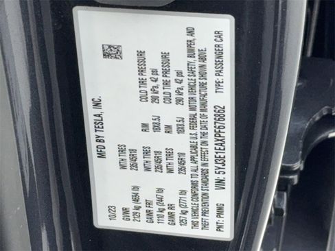 Used 2023 Tesla Model 3 Standard Range image 61