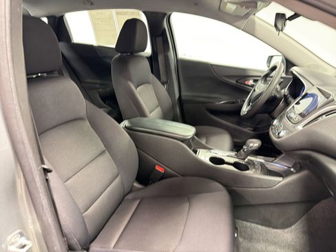 Used 2025 Chevrolet Malibu LT FWD image 31