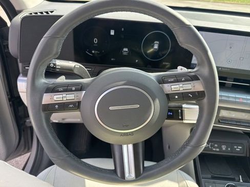 Used 2024 Hyundai Kona SEL w/ Convenience Package image 14