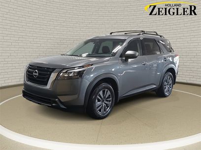 New 2025 Nissan Pathfinder SV