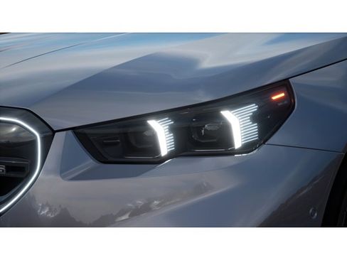 New 2026 BMW M5 image 6