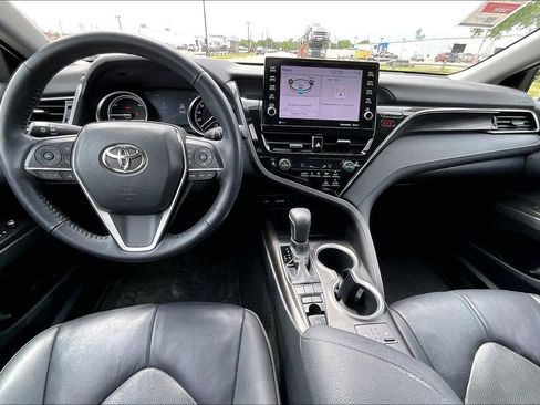Used 2023 Toyota Camry XLE w/ Cold Weather Package FWD image 13