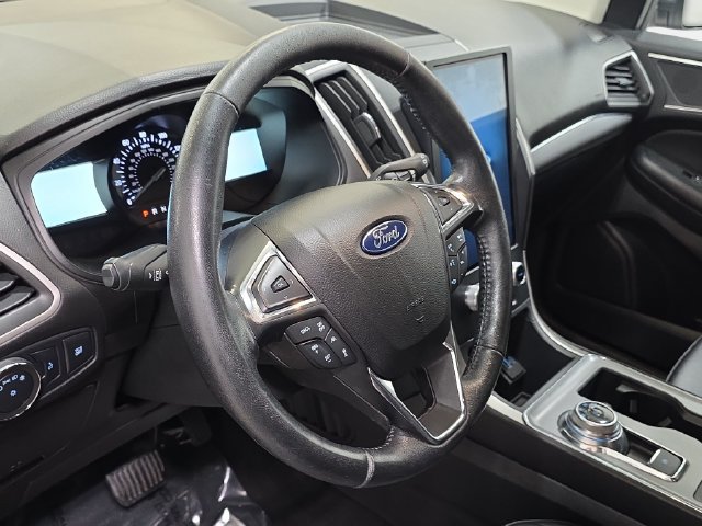 Used 2022 Ford Edge SEL AWD/4WD image 14