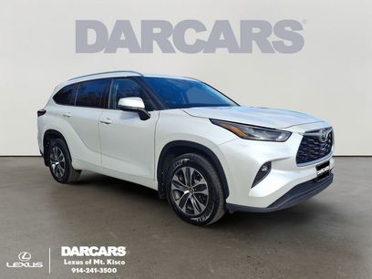 Used 2022 Toyota Highlander XLE