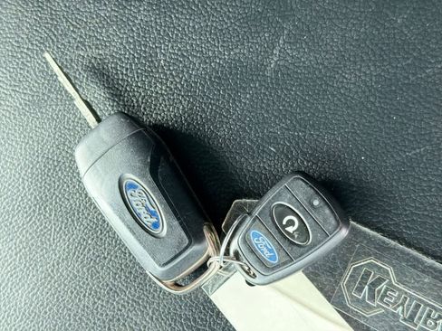 Used 2017 Ford F150 XL w/ Equipment Group 101A Mid image 35