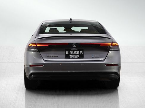 Used 2023 Honda Accord Sport image 4