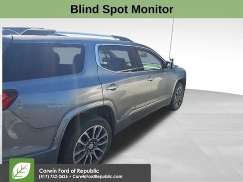 Used 2022 GMC Acadia Denali w/ Denali Technology Package FWD image 13