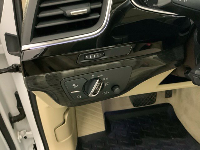 Used 2018 Audi Q7 3.0T Premium Plus w/ Premium Plus Package AWD/4WD image 30