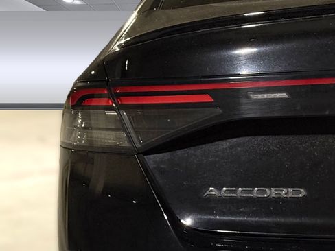 Used 2024 Honda Accord Sport image 11