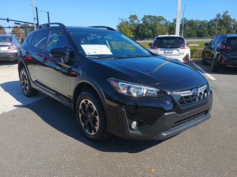 Certified 2023 Subaru Crosstrek 2.0i Premium image 3