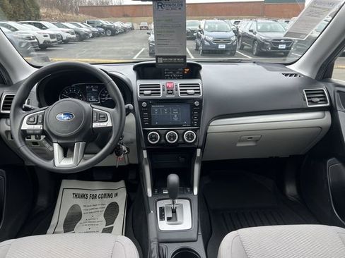 Used 2018 Subaru Forester 2.5i Premium image 10