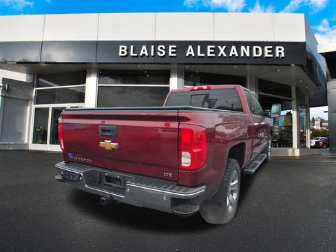 Used 2017 Chevrolet Silverado 1500 LTZ w/ LTZ Plus Package AWD/4WD image 3
