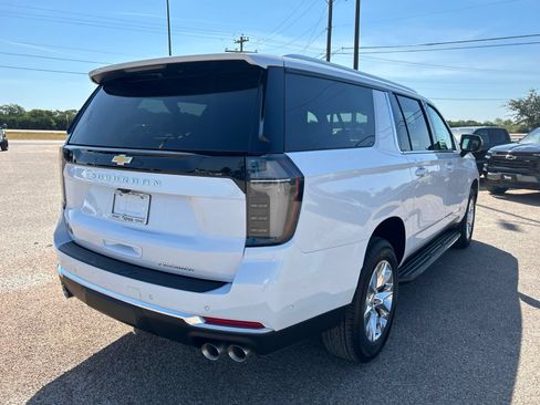 New 2026 Chevrolet Suburban Premier w/ Sun And Tow Package RWD image 6
