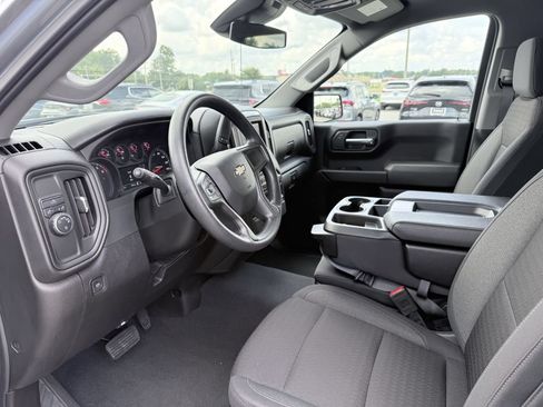 Used 2025 Chevrolet Silverado 1500 Custom RWD image 9