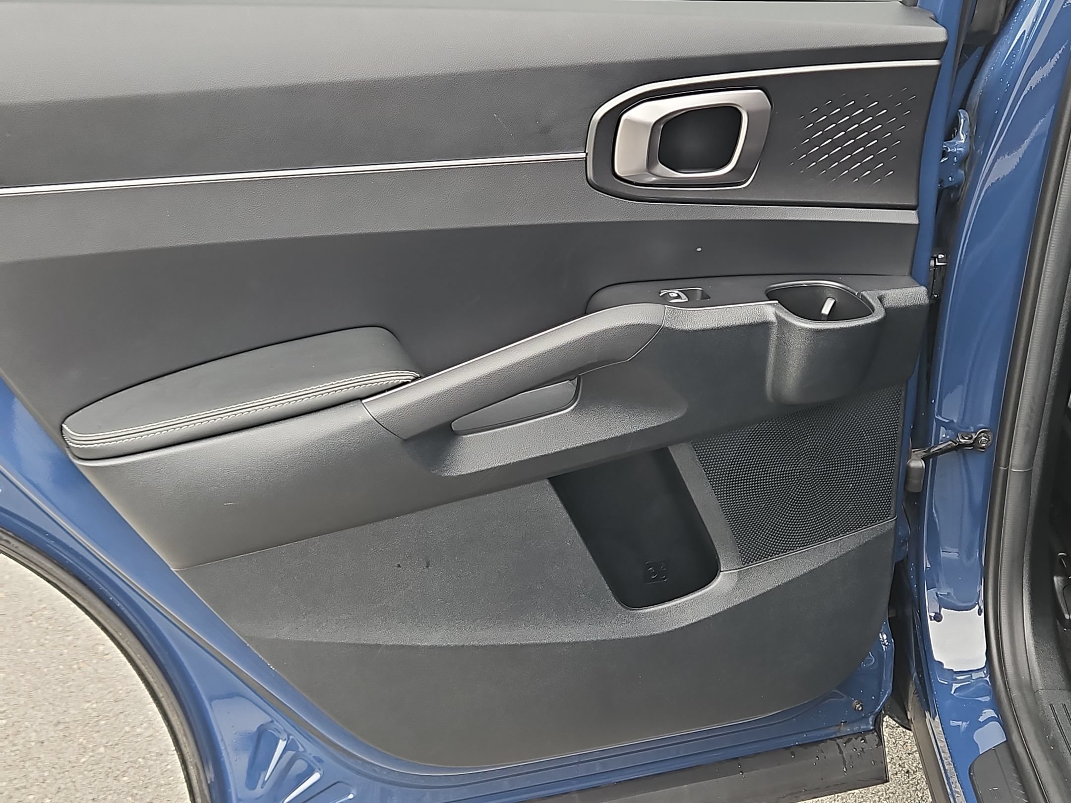 Used 2025 Kia Sorento S w/ Panoramic Sunroof Package FWD image 35