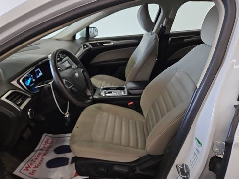 Used 2018 Ford Fusion S FWD image 10