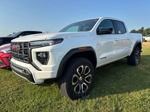 Used 2023 GMC Canyon AT4 w/ AT4 Premium Package AWD/4WD image 1