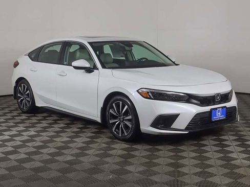 Used 2024 Honda Civic EX-L image 2