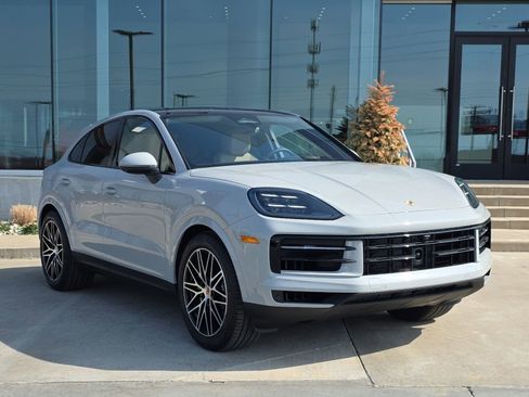 New 2026 Porsche Cayenne S image 9