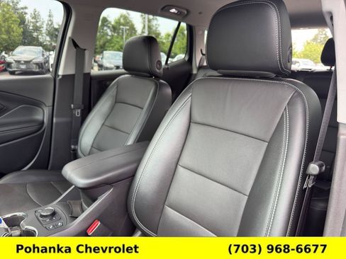Used 2024 GMC Terrain SLT w/ Elevation Edition FWD image 22