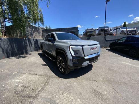 Used 2026 GMC Sierra EV Denali AWD/4WD image 8