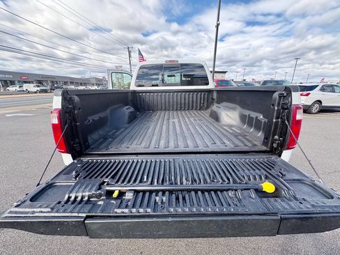 Used 2011 Ford F250 Lariat w/ Chrome Pkg image 26