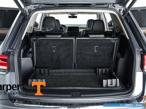 Used 2024 Volkswagen Atlas SE w/ Panoramic Sunroof Package FWD image 29