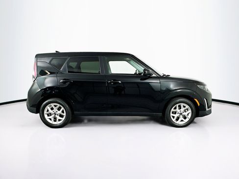 Used 2024 Kia Soul LX w/ Option Group 015 image 10