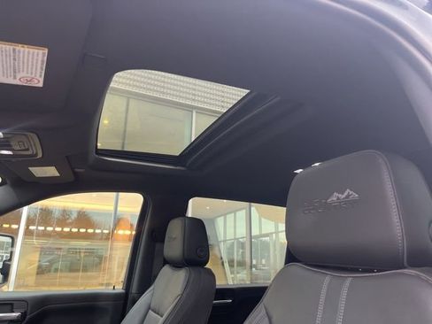 Used 2020 Chevrolet Silverado 2500 High Country w/ Z71 Off-Road Package image 37