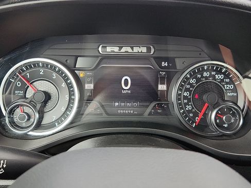 Used 2023 RAM 1500 Laramie AWD/4WD image 10