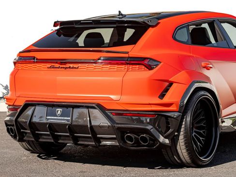 Used 2025 Lamborghini Urus SE AWD/4WD image 7