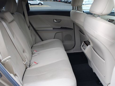 Used 2013 Toyota Venza LE image 14