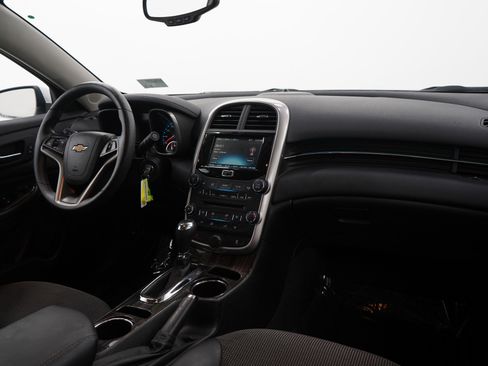 Used 2015 Chevrolet Malibu LT image 11