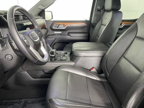 Used 2023 GMC Sierra 1500 Denali w/ Denali Reserve Package AWD/4WD image 2
