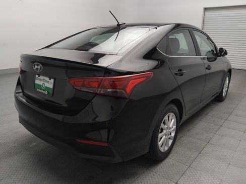 Used 2022 Hyundai Accent SEL FWD image 9