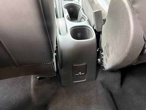 Used 2018 Chevrolet Trax LT w/ LT Convenience Package FWD image 12